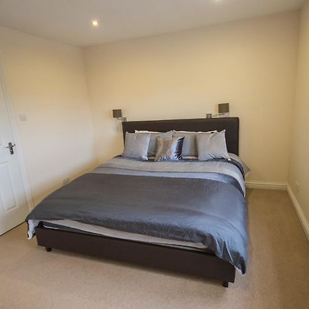 Crown Luxury Serviced Apartment Inverness Esterno foto