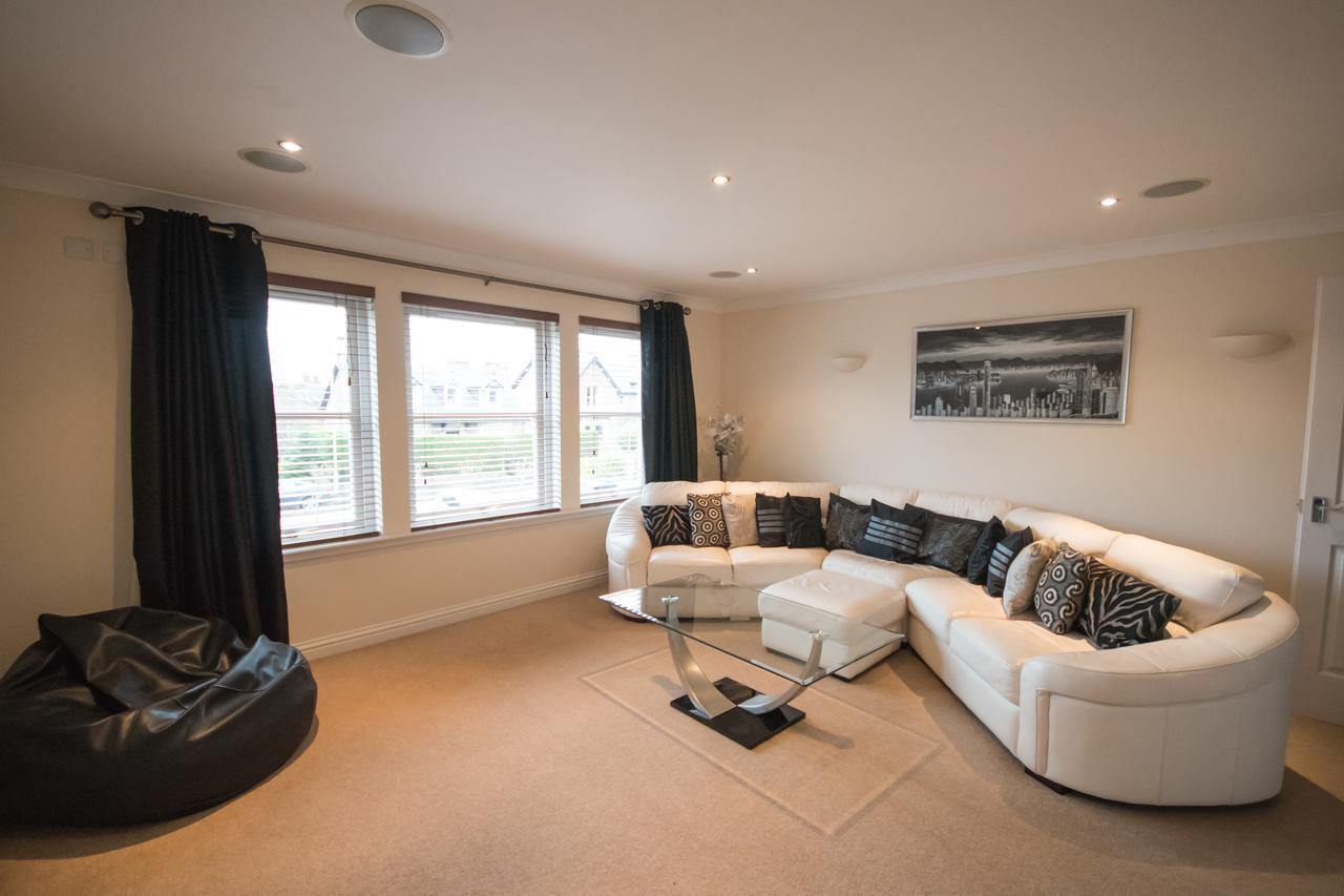 Crown Luxury Serviced Apartment Inverness Esterno foto