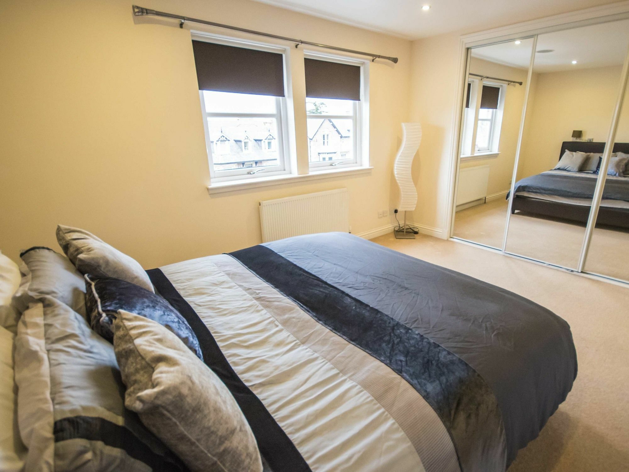 Crown Luxury Serviced Apartment Inverness Esterno foto